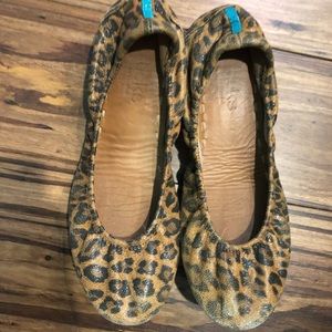 🐯 EUC Leopard Print Tieks Sz 7🐯